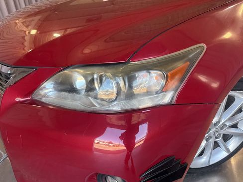 Used 2012 Lexus CT 200h Premium FWD image 8