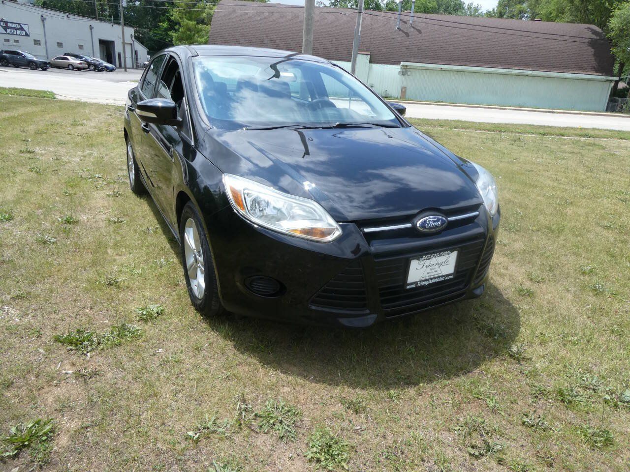Used 2014 Ford Focus SE w/ Interior Protection Package FWD image 3