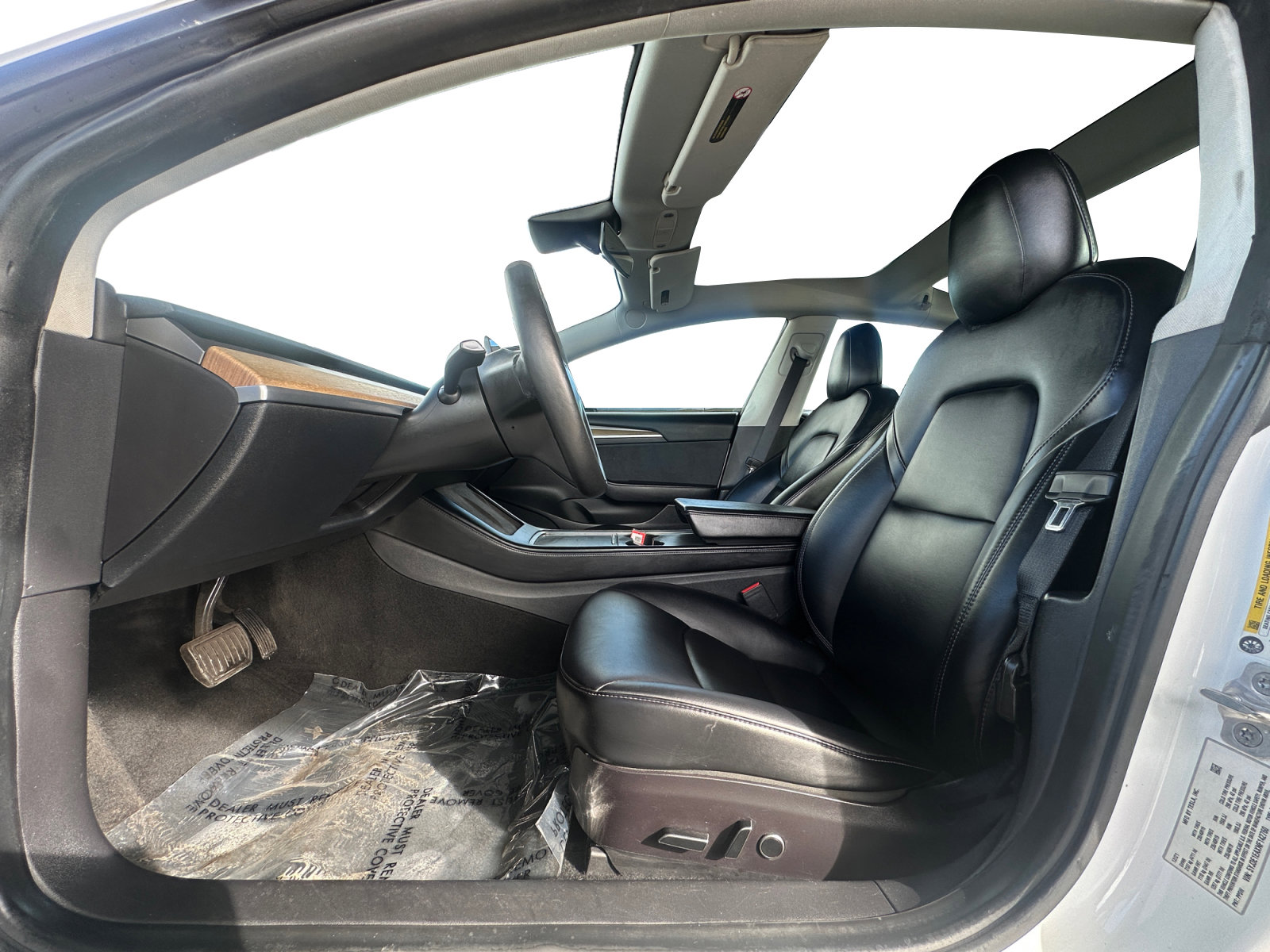 Used 2022 Tesla Model 3 Standard Range RWD image 9