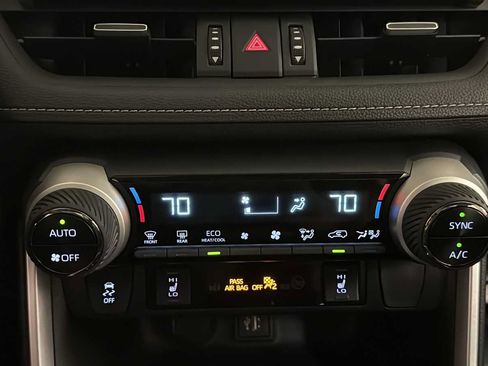 Used 2023 Toyota RAV4 XLE Premium AWD/4WD image 21