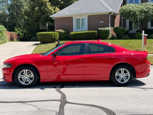 Used 2023 Dodge Charger SXT RWD image 3