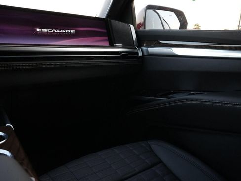 New 2025 Cadillac Escalade Sport Platinum w/ LPO, ONYX Package image 83