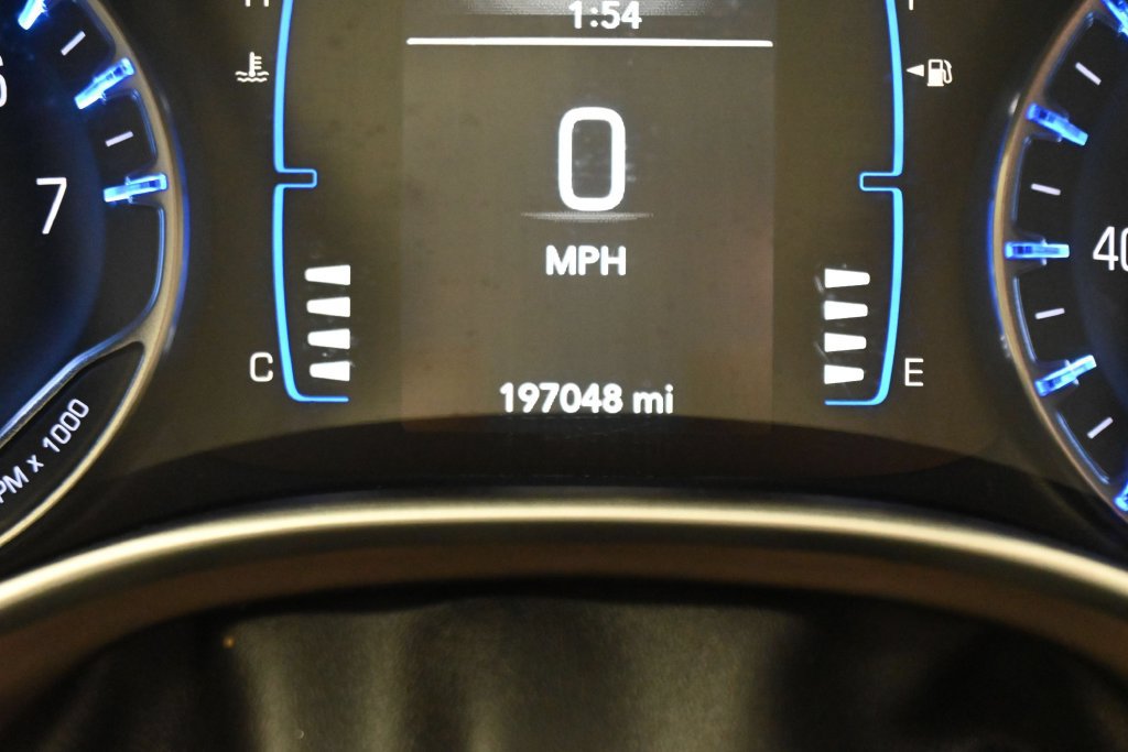 Used 2019 Chrysler Pacifica Touring-L FWD image 17