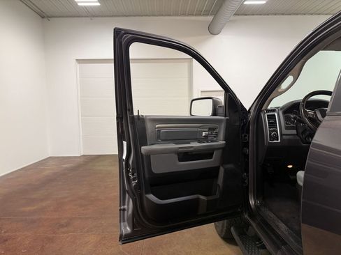 Used 2019 RAM 1500 Classic Warlock image 58