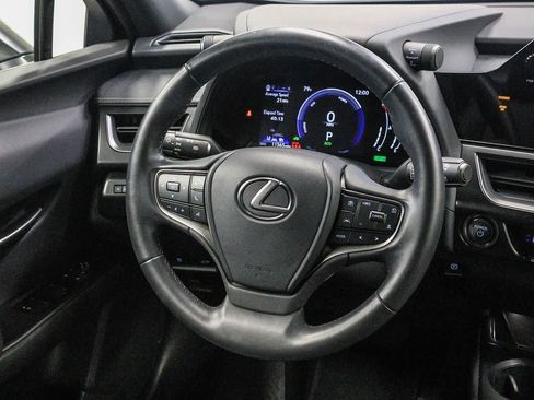 Certified 2025 Lexus UX 300h FWD w/ Accessory Package (Z2) image 16