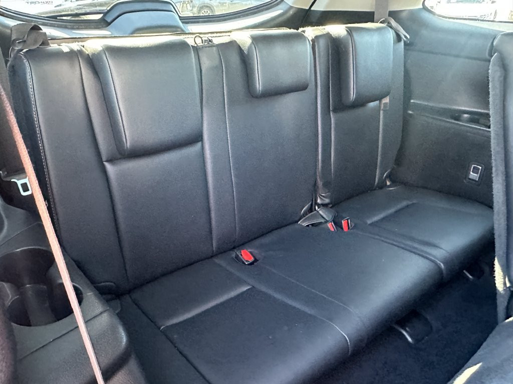 Used 2019 Toyota Highlander XLE FWD image 34