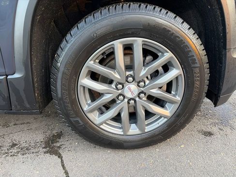 Used 2018 GMC Acadia SLT AWD/4WD image 10