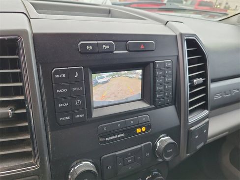 Used 2019 Ford F350 XLT image 20