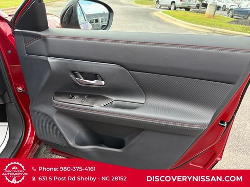 Certified 2026 Nissan Kicks SR FWD image 36