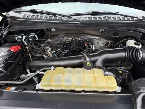 Used 2021 Ford Expedition Limited image 37