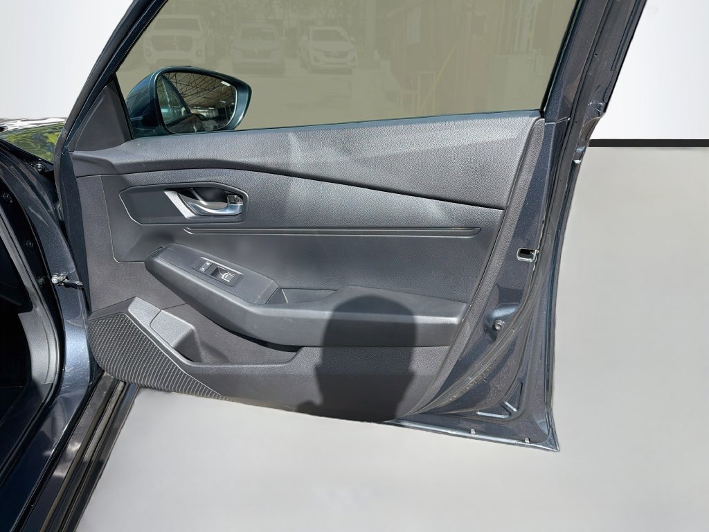Certified 2025 Honda Accord LX image 33