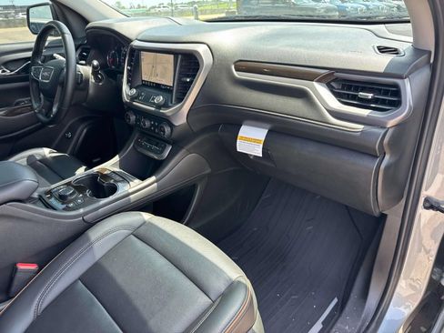 Used 2023 GMC Acadia AT4 w/ Technology Package AWD/4WD image 14