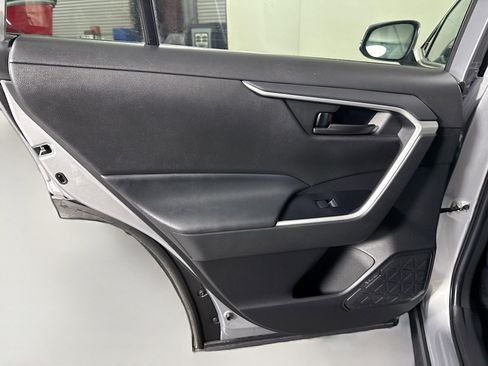 Used 2022 Toyota RAV4 LE image 25