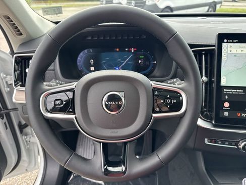 New 2025 Volvo XC90 T8 Plus w/ Protection Package Premier image 18