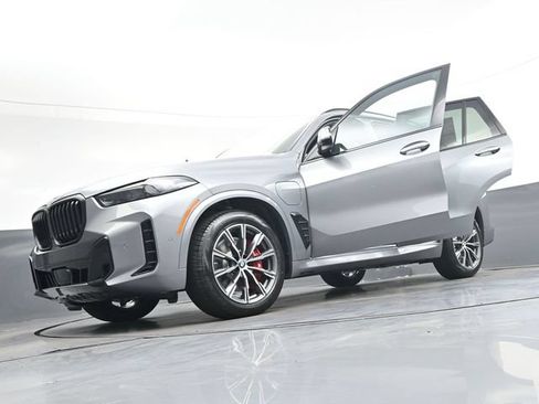 New 2026 BMW X5 xDrive50e w/ M Sport Package AWD/4WD image 43
