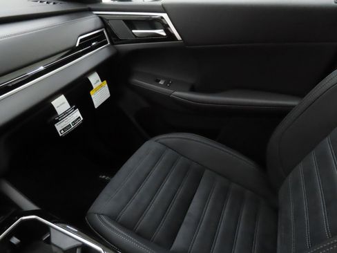 New 2026 Mitsubishi Outlander LE FWD image 19