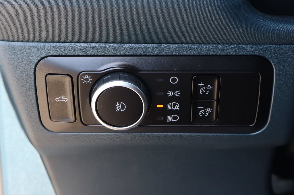 Used 2025 Ford Maverick Lobo AWD/4WD image 24