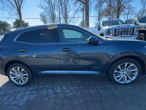 New 2026 Buick Envision Avenir image 9