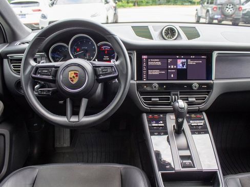 Used 2022 Porsche Macan GTS image 13