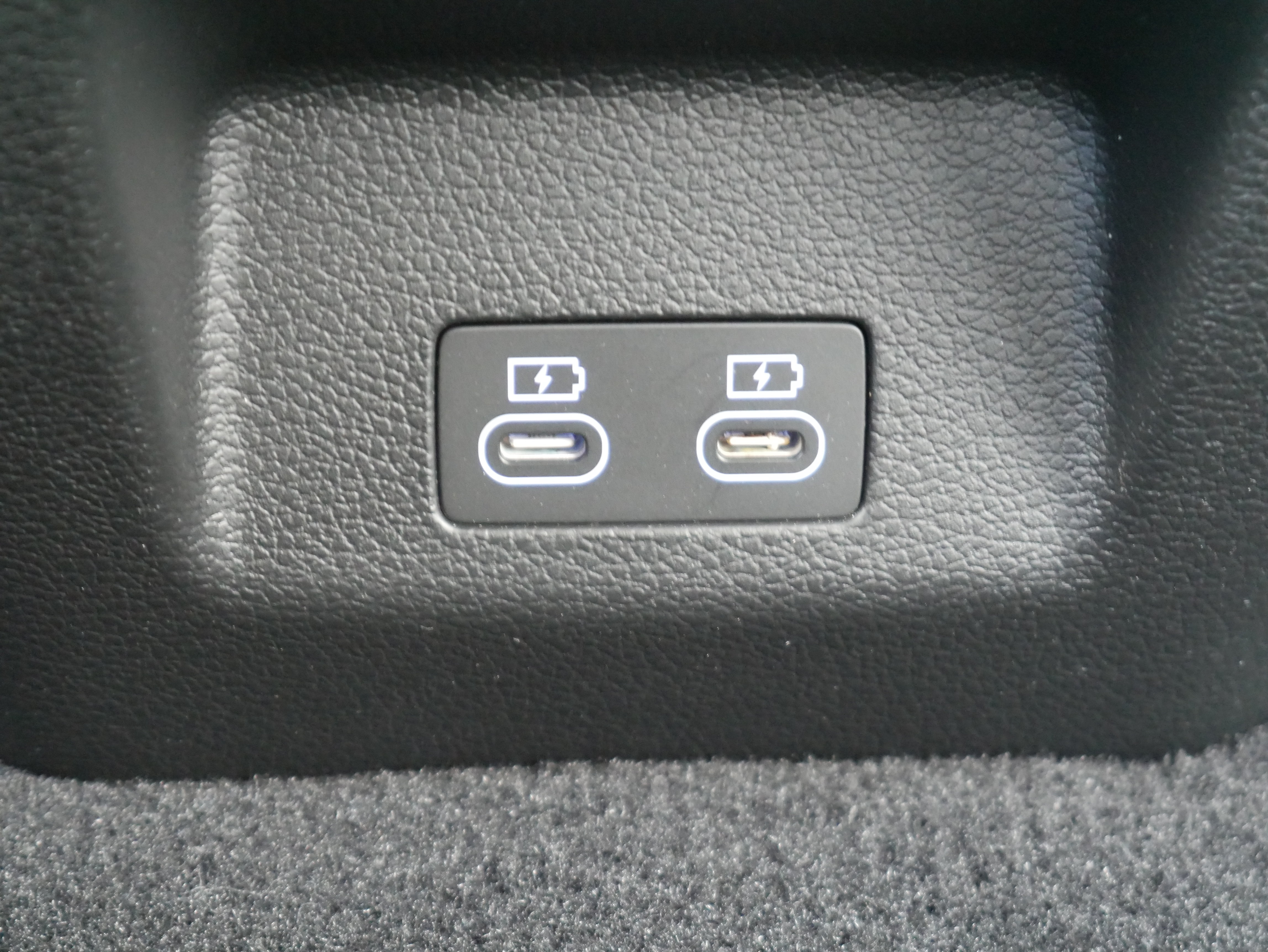 Used 2026 Genesis G70 2.5T Prestige AWD/4WD image 15