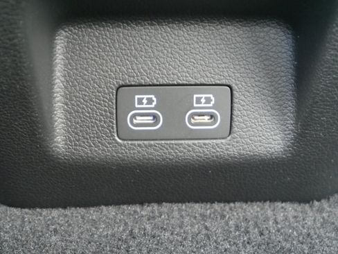 Used 2026 Genesis G70 2.5T Prestige AWD/4WD image 15