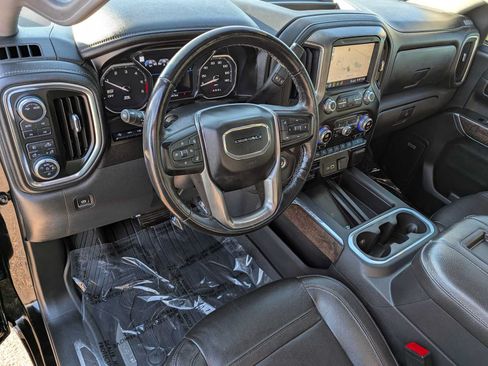 Used 2020 GMC Sierra 1500 Denali w/ Technology Package AWD/4WD image 2