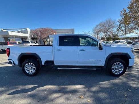 Used 2020 GMC Sierra 2500 Denali w/ Denali Ultimate Package image 10