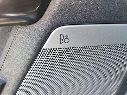 Used 2023 Ford F150 Platinum image 23