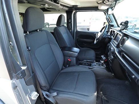 Used 2020 Jeep Wrangler Sport AWD/4WD image 26