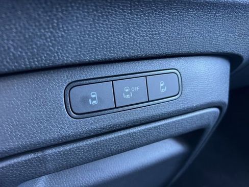 New 2025 Volkswagen ID. Buzz Pro S image 36