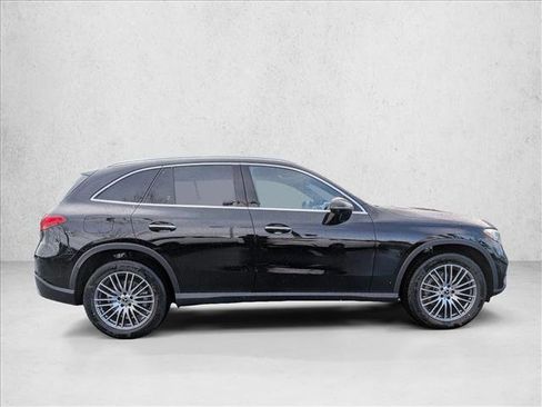 Certified 2026 Mercedes-Benz GLC 300 image 4