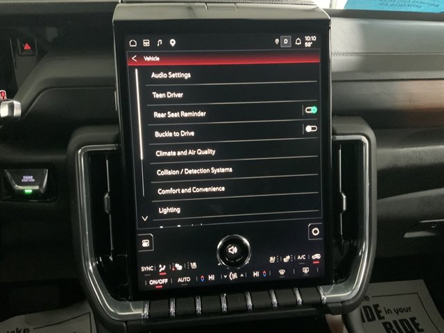 Used 2025 GMC Yukon XL Denali AWD/4WD image 41