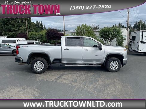 Used 2020 Chevrolet Silverado 3500 LTZ w/ LTZ Plus Package AWD/4WD image 6