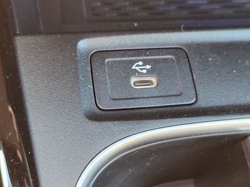 Certified 2025 Mercedes-Benz CLA 250 4MATIC image 25