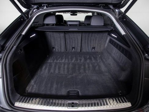 Used 2023 Audi Q8 Prestige image 8