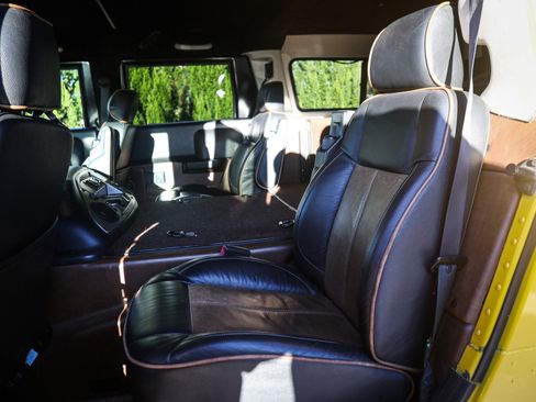 Used 2004 HUMMER H1 4-Door Wagon image 28