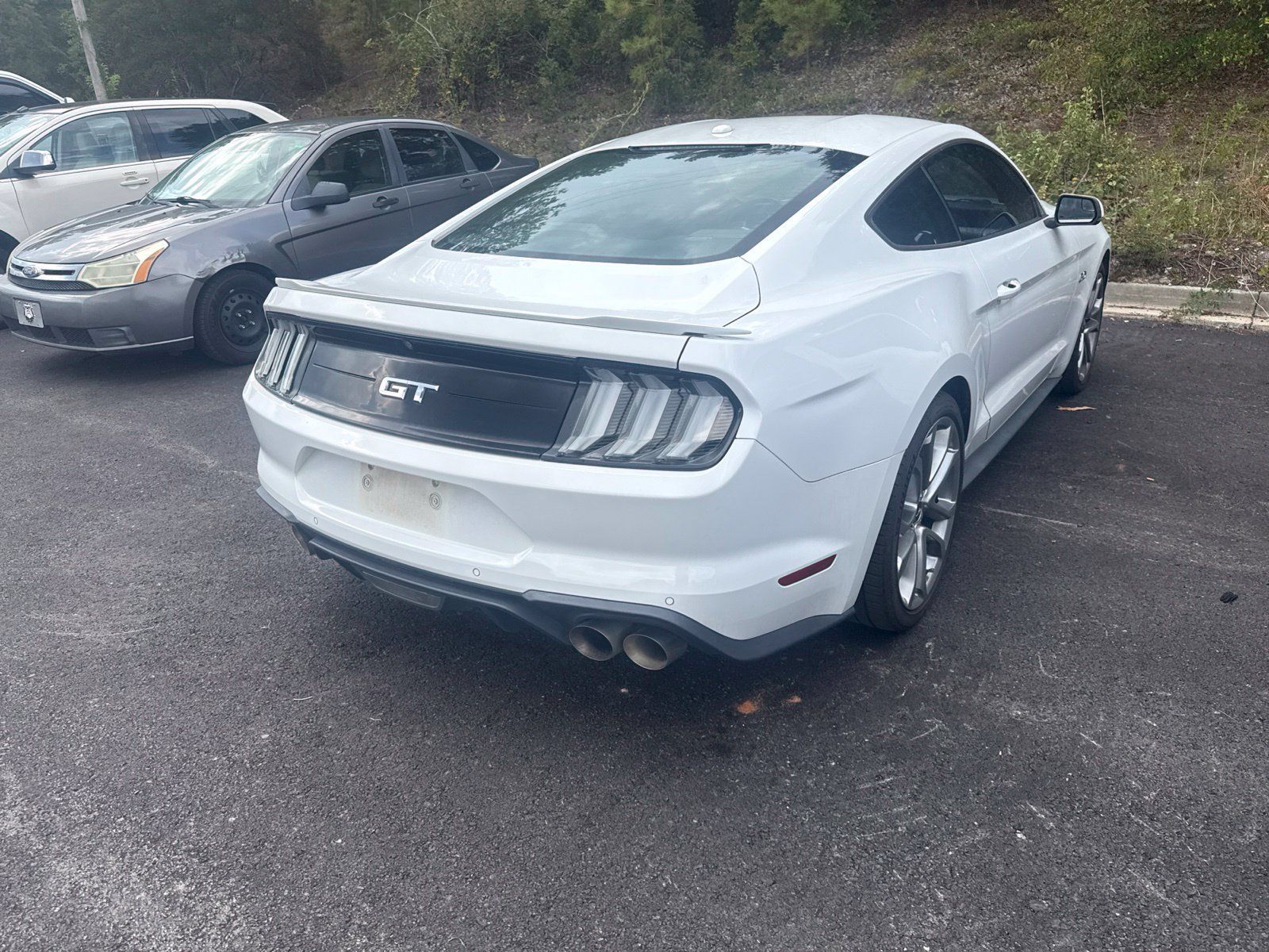 Used 2018 Ford Mustang GT Premium RWD image 6