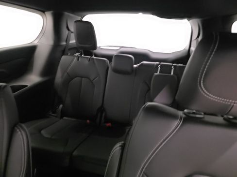 New 2026 Chrysler Voyager LX FWD image 12