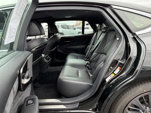 Used 2018 Lexus LS 500 AWD w/ Interior Upgrade Package image 21