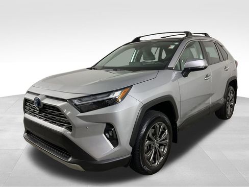 Used 2022 Toyota RAV4 Limited image 4