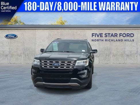 Used 2017 Ford Explorer XLT w/ Equipment Group 201A FWD image 4