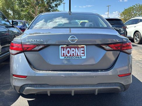 Used 2021 Nissan Sentra SV FWD image 3