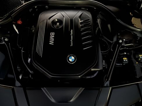 Used 2016 BMW 740i image 34