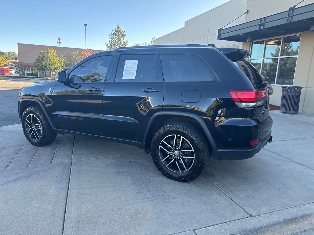 Used 2018 Jeep Grand Cherokee Trailhawk w/ Trailhawk Luxury Group AWD/4WD image 10