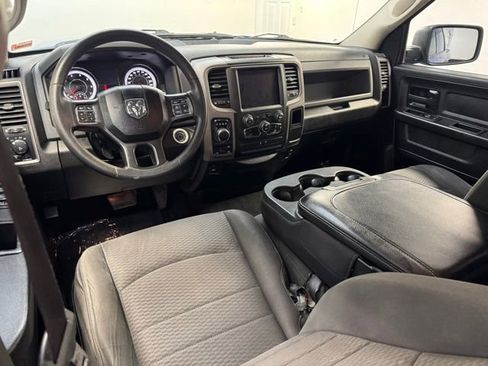 Used 2019 RAM 1500 Express w/ Wheel & Sound Group AWD/4WD image 7