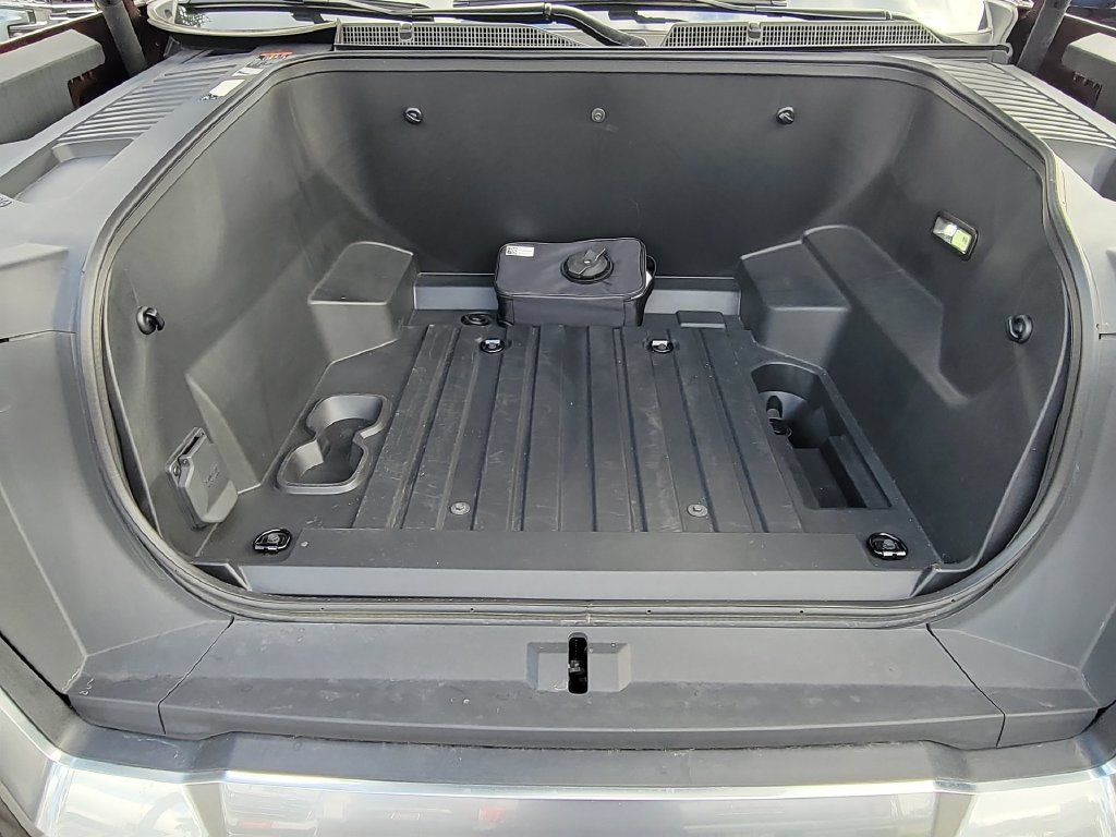 Used 2025 GMC Sierra EV Denali AWD/4WD image 30