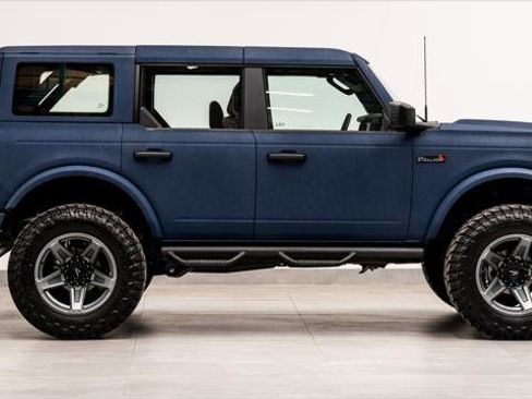 Used 2025 Ford Bronco 4-Door image 6