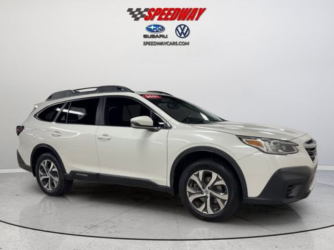 Used 2021 Subaru Outback Limited XT AWD/4WD image 3