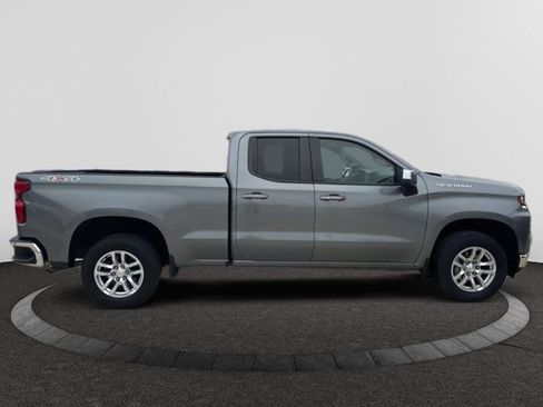 Used 2022 Chevrolet Silverado 1500 LT w/ Bed Protection Package image 2