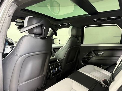 Used 2025 Land Rover Range Rover Sport Autobiography AWD/4WD image 23